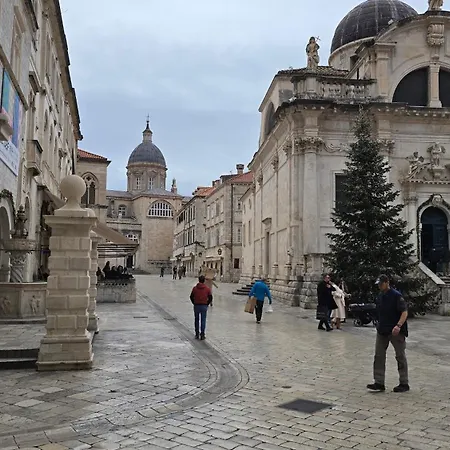 Domecek Snu Natalia * Orebić